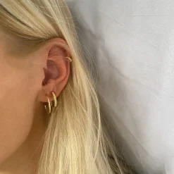 Winther Studio Dot Helix> Øreringe | Piercingsmykker
